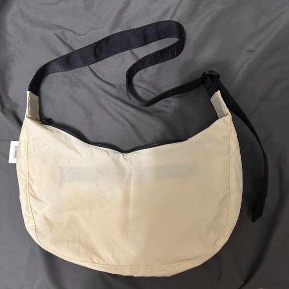 Baggu NWT Medium Crescent Bag in Ivory - Picture 3 of 7
